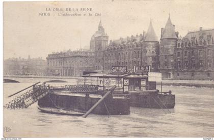 CP - Paris - Crue de la Seine - L'embarcadère et la Cité