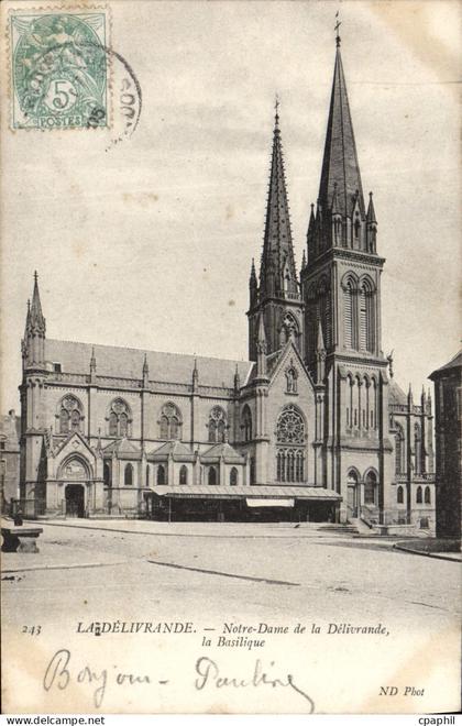 CPA La Delivrande Notre Dame de la Delivrande La basilique