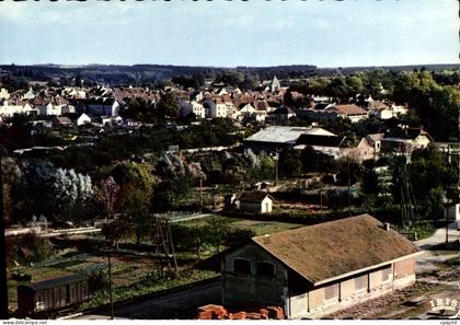CPSM La Ferte Gaucher (Seine et Marne) Panorama sur la ville depuis le haut des silos