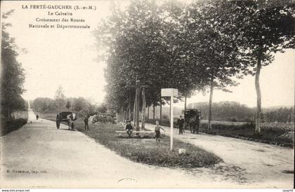La Ferte Gaucher - Le calvaire Croisement des Routes - Nationale et Departementale - CPA