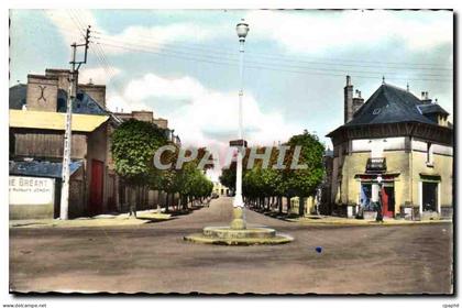CPM La Guerche de Bretagne Avenue General Leclerc