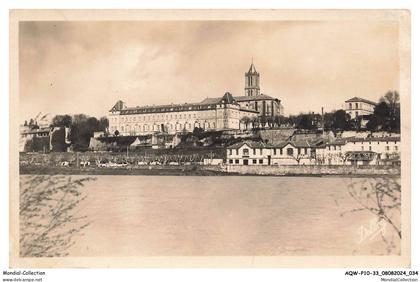 AQWP10-0585-33 - LA REOLE - La mairie et le clocher