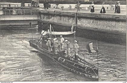 CPA La Rochelle La Pallice Le sous-marin La Loutre