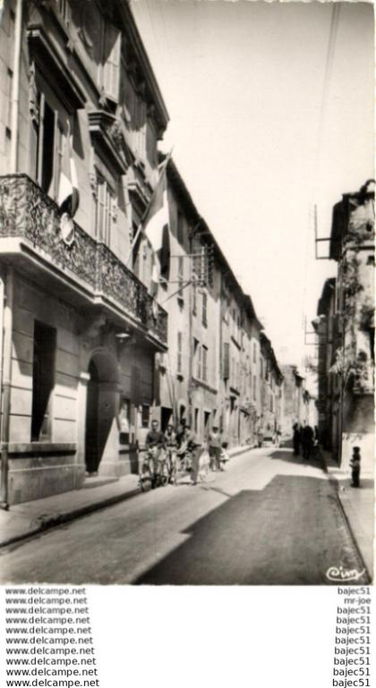 La Roquebrussanne - l'hôtel de ville