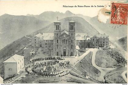 38 - La Salette - Pèlerinage de Notre-Dame de la Salette - Correspondance - CPA - Oblitération ronde de 1918 - Voir Scan