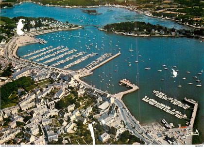 CPM La Trinite sur Mer Couleurs de Bretagne Vue Generale du Port (Cliche Mopy)