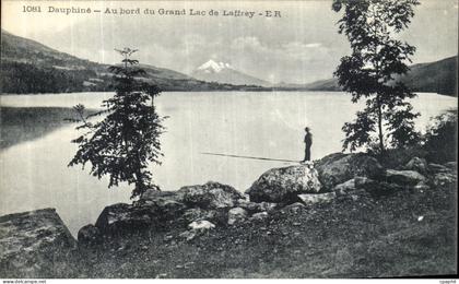 CPA Dauphine Au Bord du Grand Lac de Laffrey