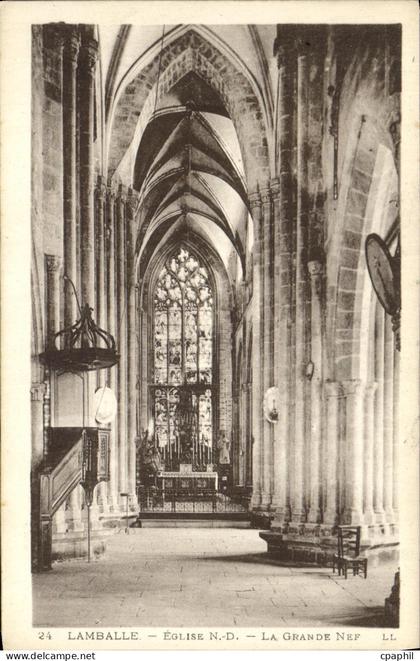 CPA Lamballe L Eglise ND La Grande Nef