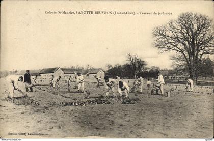 CPA Colonie St Maurice Lamotte Beuvron Travaux de jardinage
