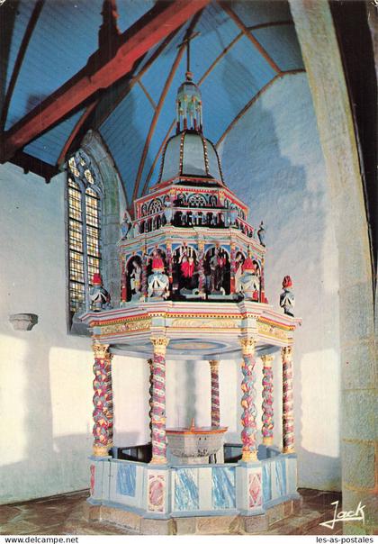 29 LAMPAUL GUIMILIAU LE BAPTISTERE
