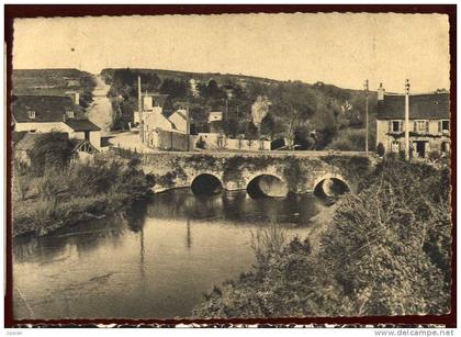cpa  du 29 environs de  Landerneau  La Roche Maurice le pont sur l' Elorn   PONT28