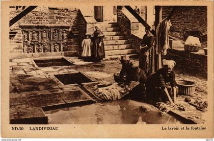 CPA Landivisiau - Le Lavoir et la Fontaine (1033259)