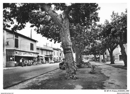 BV-BFP1-0998-84 - LAPALUD - Le centre