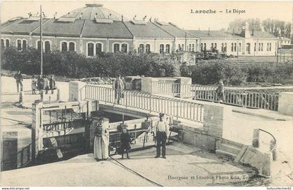 CPA Laroche Saint Cydroine 89/102