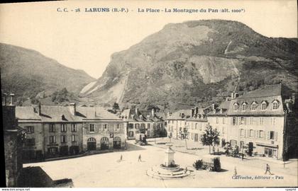 CPA Laruns La Place La Montagne Du Pan