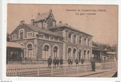 CP 67 LAUTERBOURG La Gare centrale