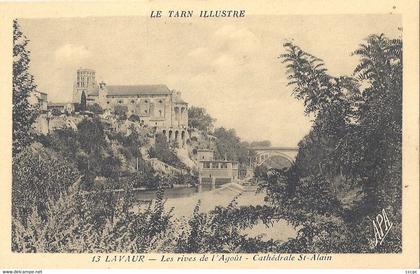 CPA Lavaur Les Rives de l'Agout - Cathédrale St-Alain