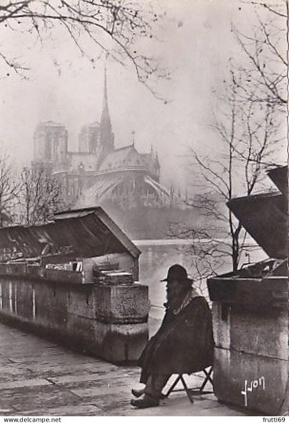 AK 190184 FRANCE - Paris - les bouquinisates du quai de la Tournelle