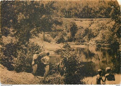 CPM La Belle France Baignade d'enfants sur les bords du Lignon entre Tence et Le Chambon sur Lignon