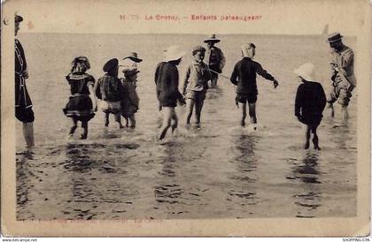 80 - Le Crotoy - Enfants pateaugeant - Voyagé - Dos divisé