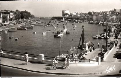CPA Le Pouliguen Le Port
