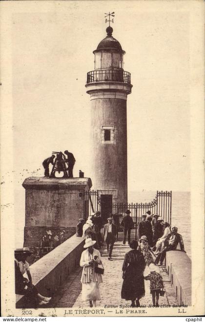 CPA Le Treport Le Phare