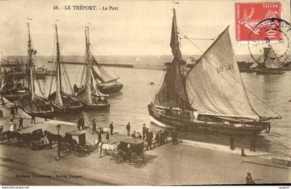 CPA Le Treport Le Port