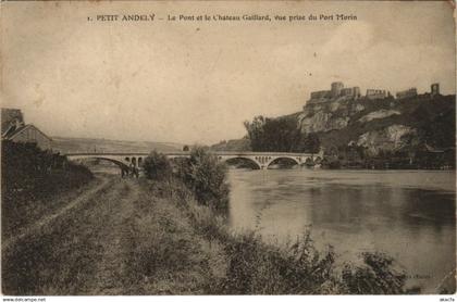 CPA LES ANDELYS PETIT-ANDELYS - Le Pont et le Chateau Gaillard (1148160)