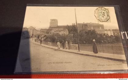 LES HERBIERS