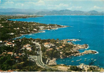 CPSM La Cote D'Azur Les Issambres (Var) Le Village Provencal