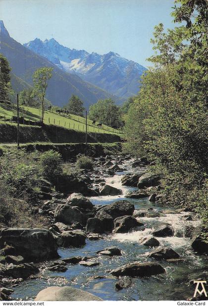 64 LESCAR CATHEDRALE DE LESCAR