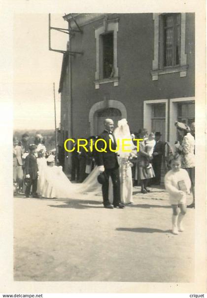 44 Ligné, photo originale du mariage de Monique de la Rochefordière, mai 1944