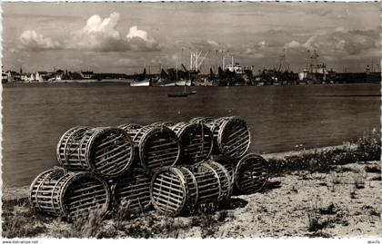 CPA Loctudy- le port FRANCE (1026694)