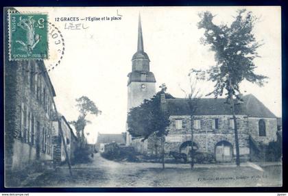 cpa du 22 Graces l' église et la Place -- Graces Uzel près Loudéac    AVR20-119