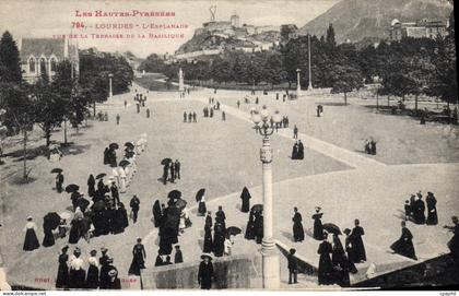 CPA Lourdes L'Emplanade