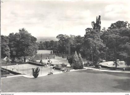 CPSM Louveciennes Domaine de Voisins Vue sur le Parc - Tennis