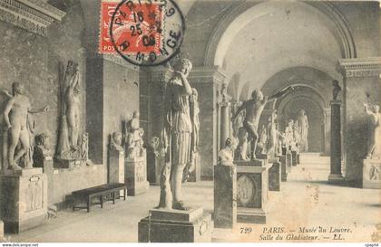 CPA Paris musee du Louvre