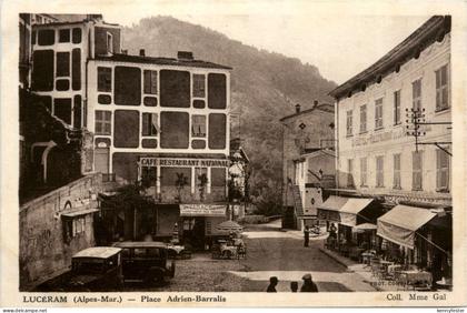 Luceram, Place Adrien-Barralis