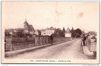 72 LUCHE PRINGE - entrée en ville