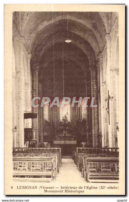 Lusignan - L Eglise - CPA
