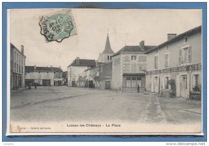 86 - LUSSAC les CHATEAUX --  La place