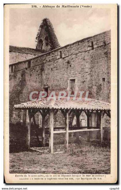 CPA Abbaye de Maillezais (Vendee) Entree de la cave salee ou le sel se deposait