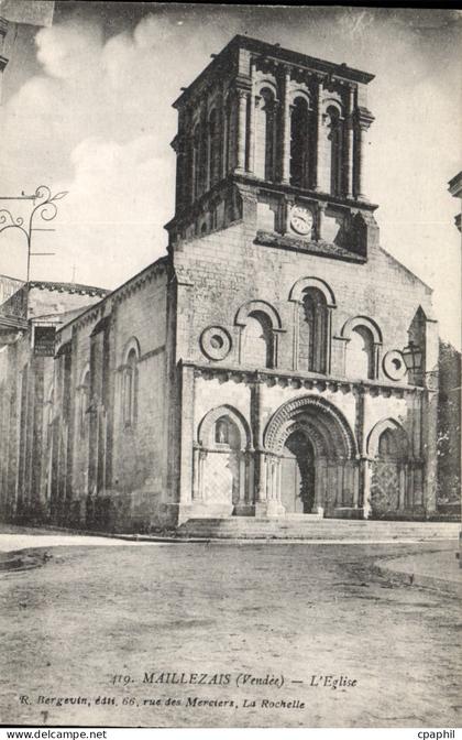 CPA Maillezais Vendee l'eglise