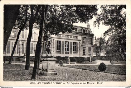 CPA Maisons Alfort Le Square et la Mairie