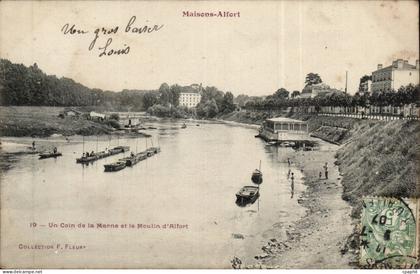 Maisons Alfort CPA Un coin de la Marne et le moulin d'Alfort