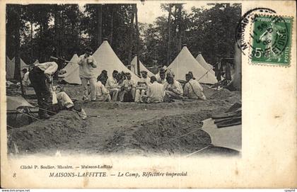 CPA Maisons Laffitte Le Camp Refectoire Improvise Militaria
