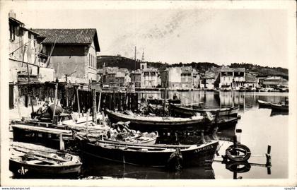 Martigues - Un coin des quais - CPA