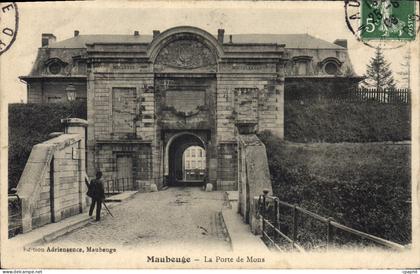 CPA Maubeuge La Porte De Mons