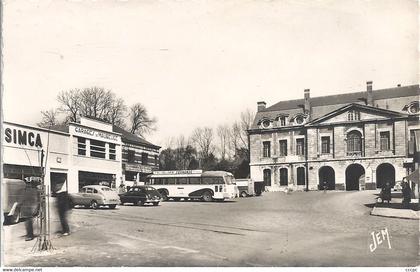 CPSM Maubeuge Place de la Grisoelle