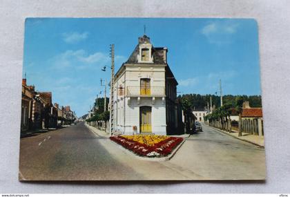 Cpm 1974, Mayet, carrefour de la Paix, Sarthe 72
